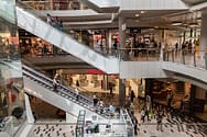 many people in mall